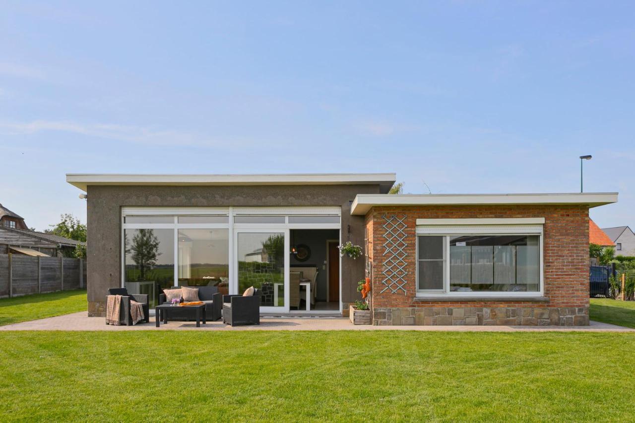 Huswell - Bungalow With Garden At 5 Minutes From The Beach Villa De Haan Kültér fotó